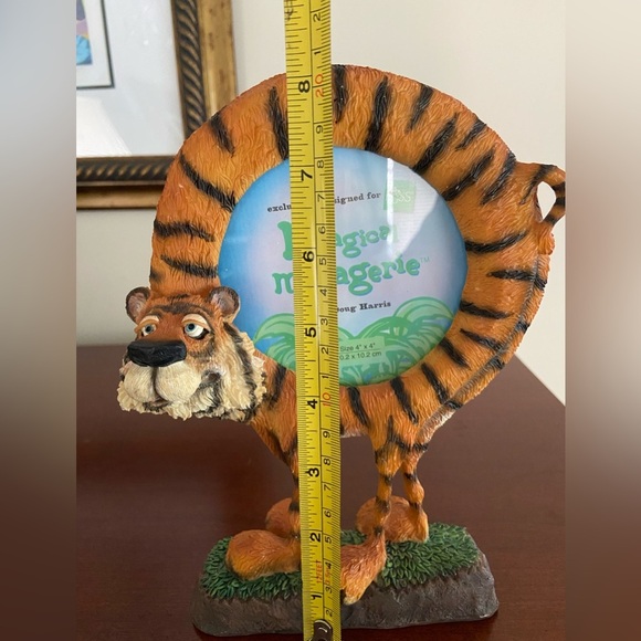 Russ Magical Menagerie Tyrone Tiger Round Picture Frame Doug Harris 4"x4" Funny - Picture 9 of 10